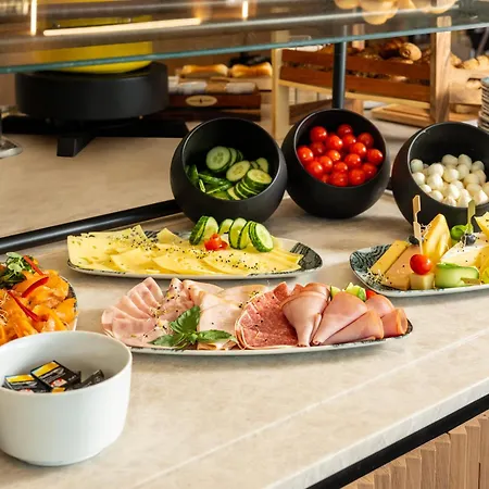Mercure Hotel 4*