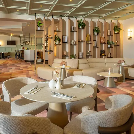 Mercure 4*