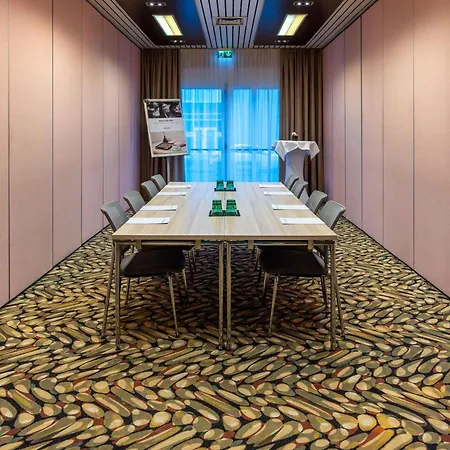 Mercure 4*
